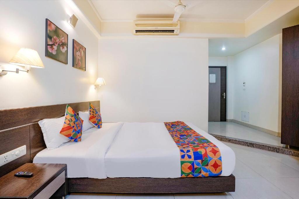 Hotel Gandharva Residency Swargate Pune Exterior foto